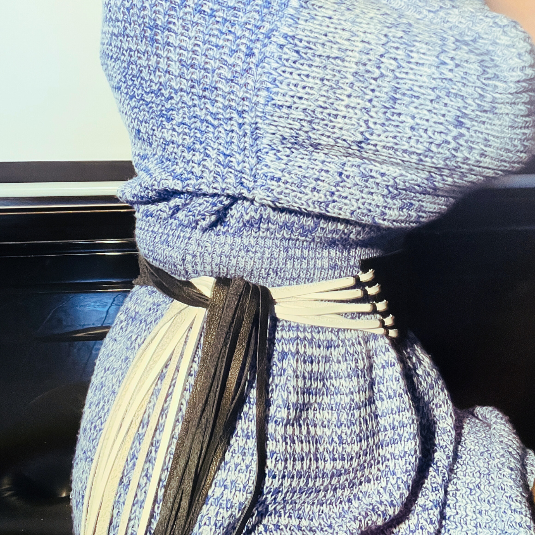 steamvoyage-cintura string art nera e bianca con frangia