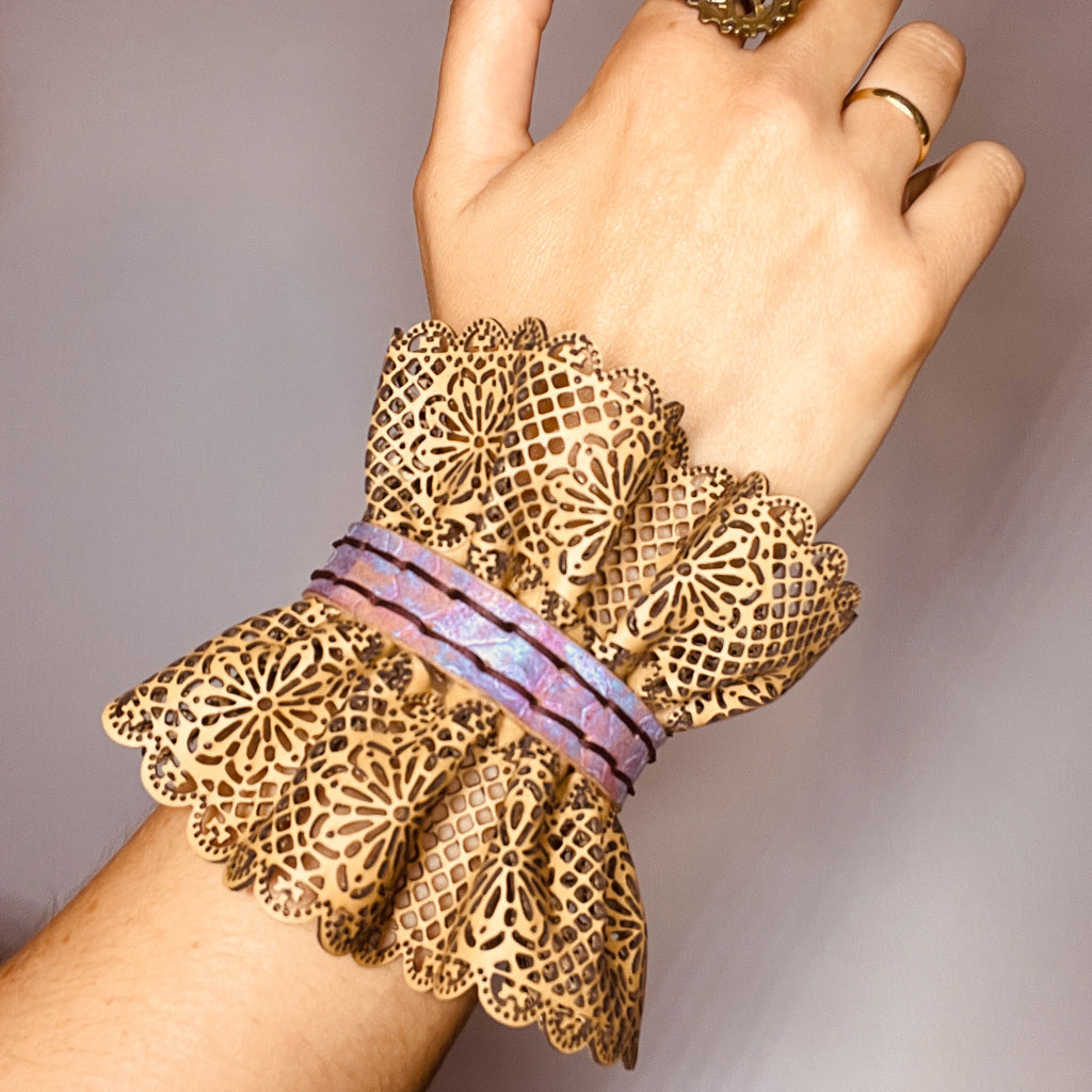 steamvoyage-bracciale in merletto di pelle con cinturino dipinto