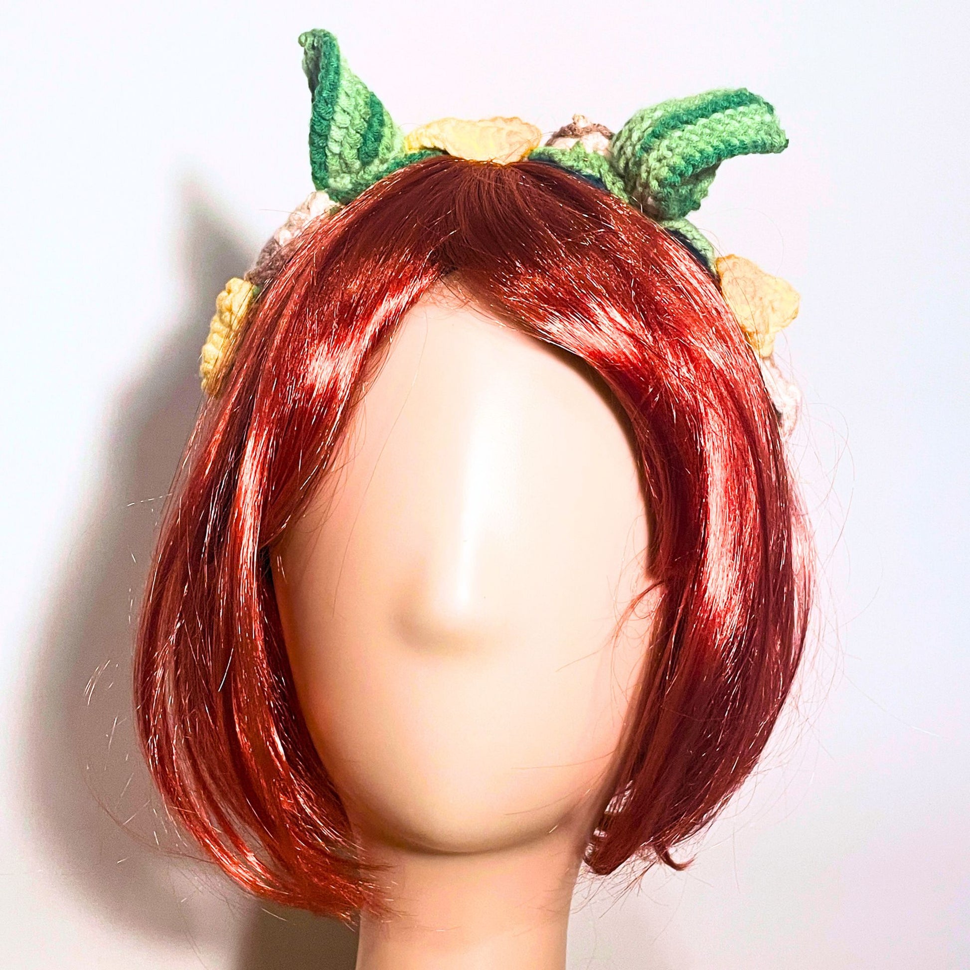 SteamVoyage - cerchietto per cosplayers con rivestimento in lana e foglie di lana all'uncinetto con applicazioni di perline - accessorio cosplay ispirato alla natura
