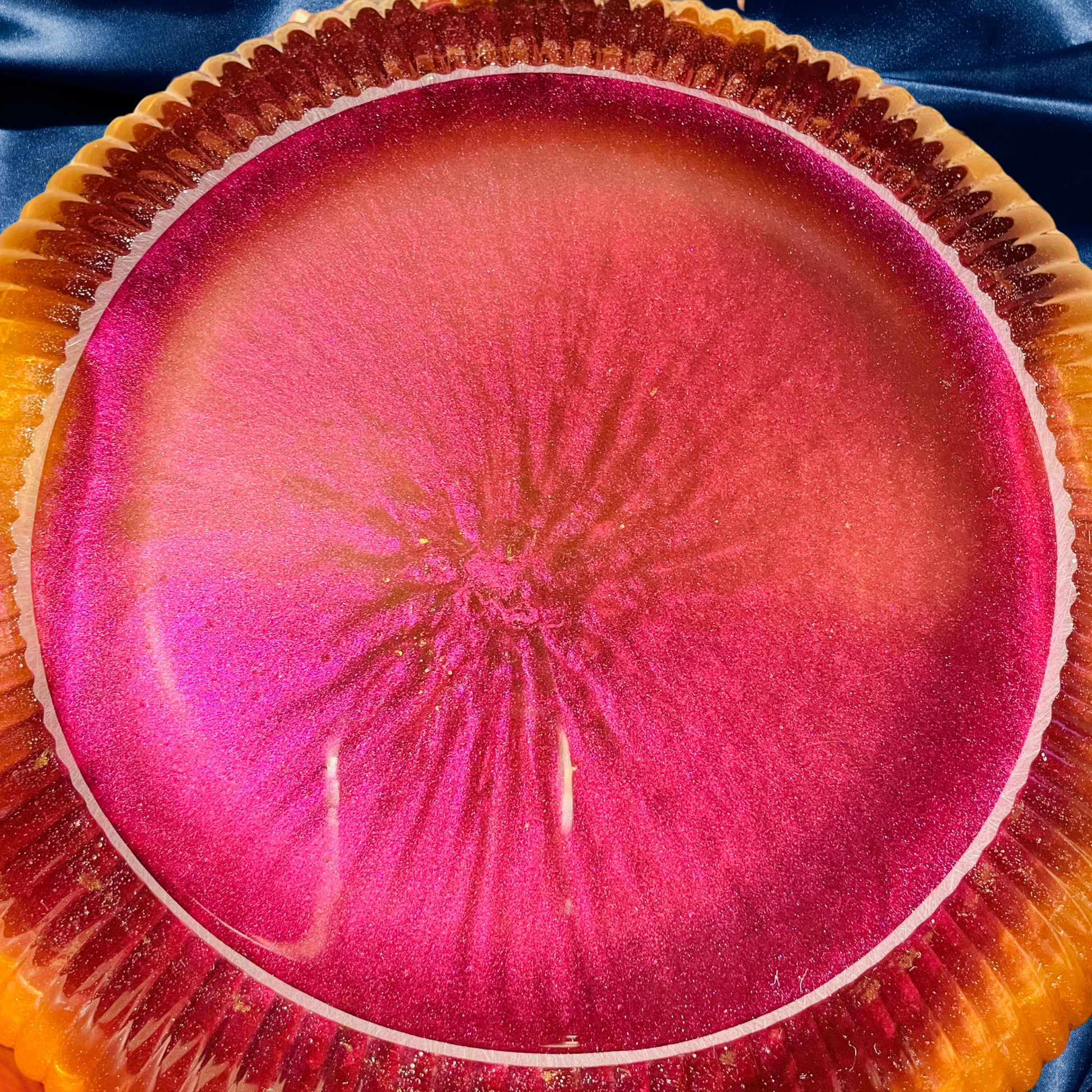 steamvoyage-ciotola in resina epoxy viola e oro