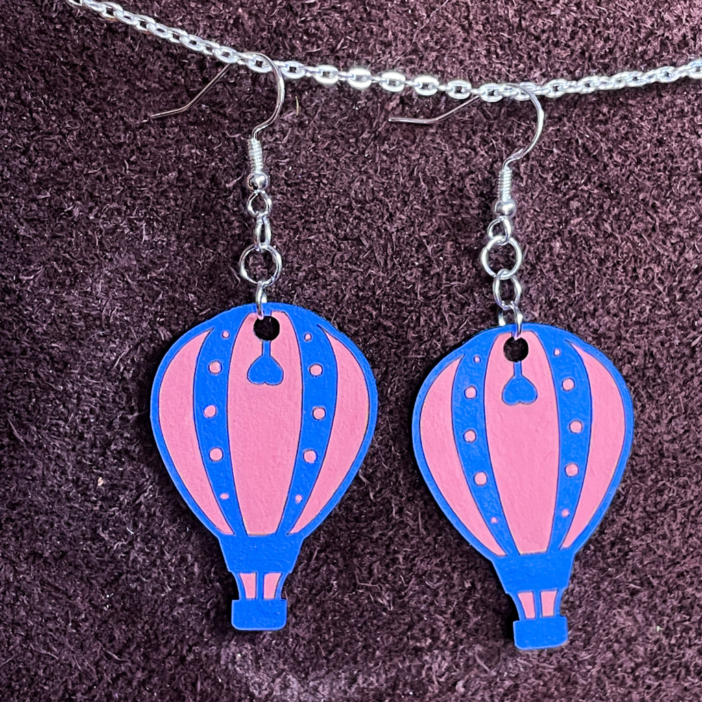 steamvoyage-orecchini in pelle a forma di mongolfiera-blu e rosa