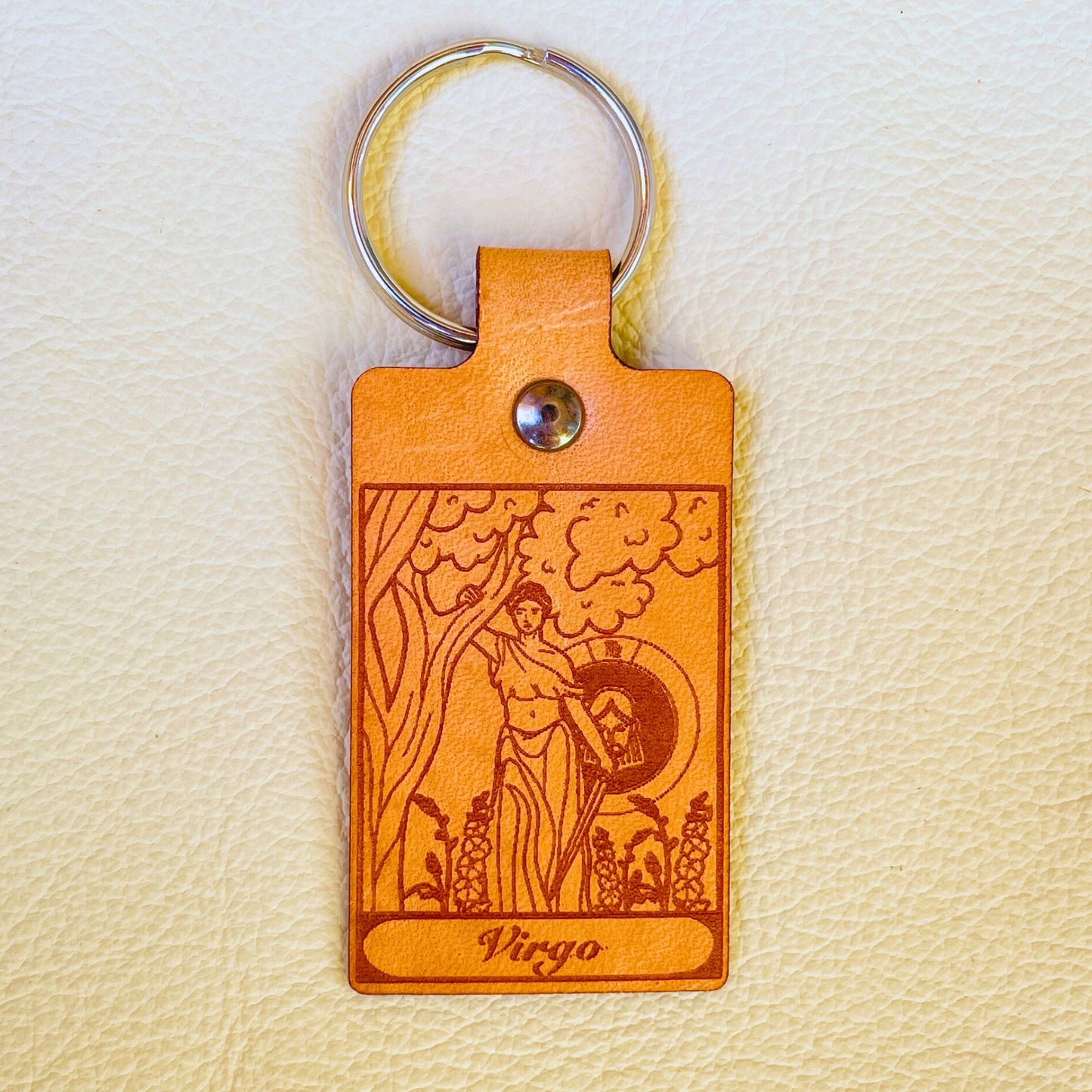 SteamVoyage - mini portachiavi in cuoio con immagini ispirate ai segni zodiacali e ai miti greci e romani che li raccontano - virgo