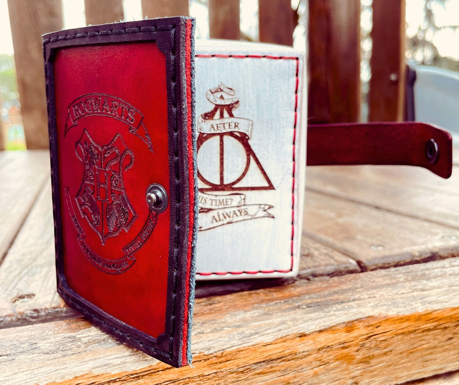 porta mazzo in cuoio per mazzo commander di Magic: The Gathering, espansione Harry Potter