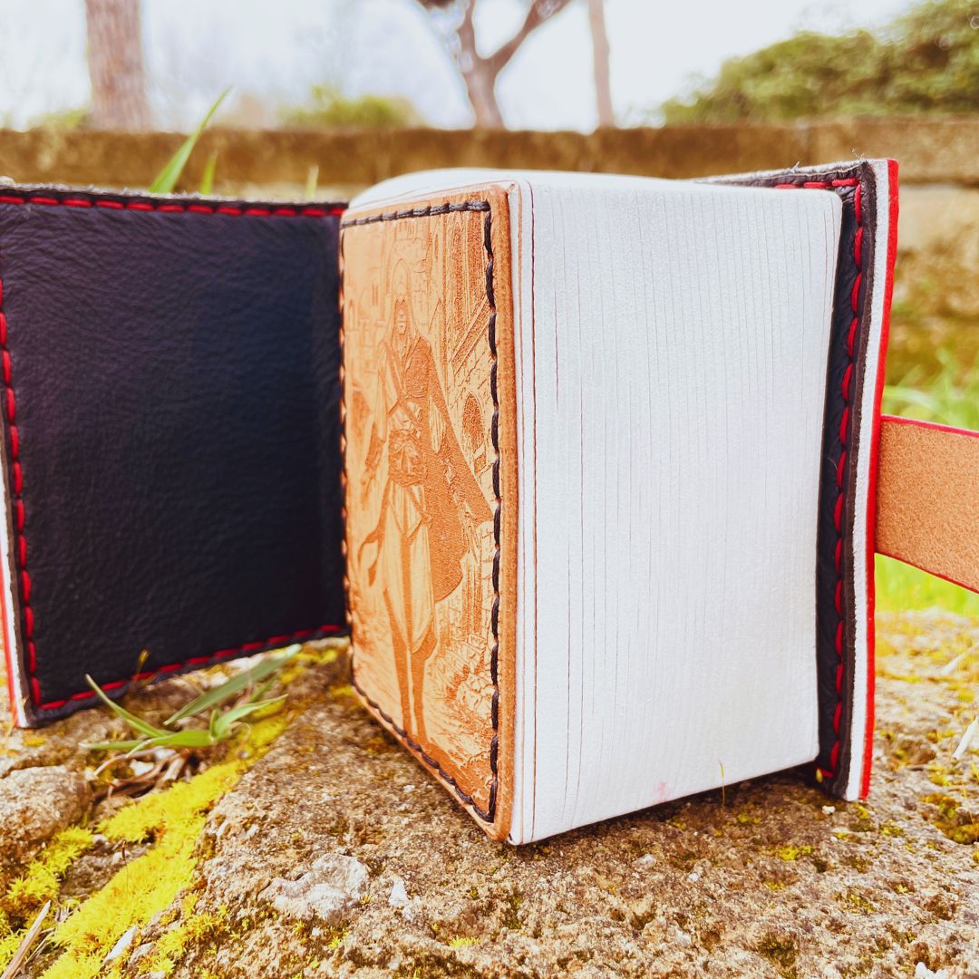 porta mazzo per mazzo commander di Magic - laterale che simula le pagine di un libro