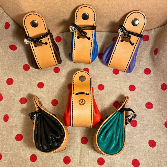 SteamVoyage - sacchetti porta dadi in pelle e cuoio con laccio regolabile e bottone di chiusura per amanti del gioco da tavolo e del gioco di ruolo