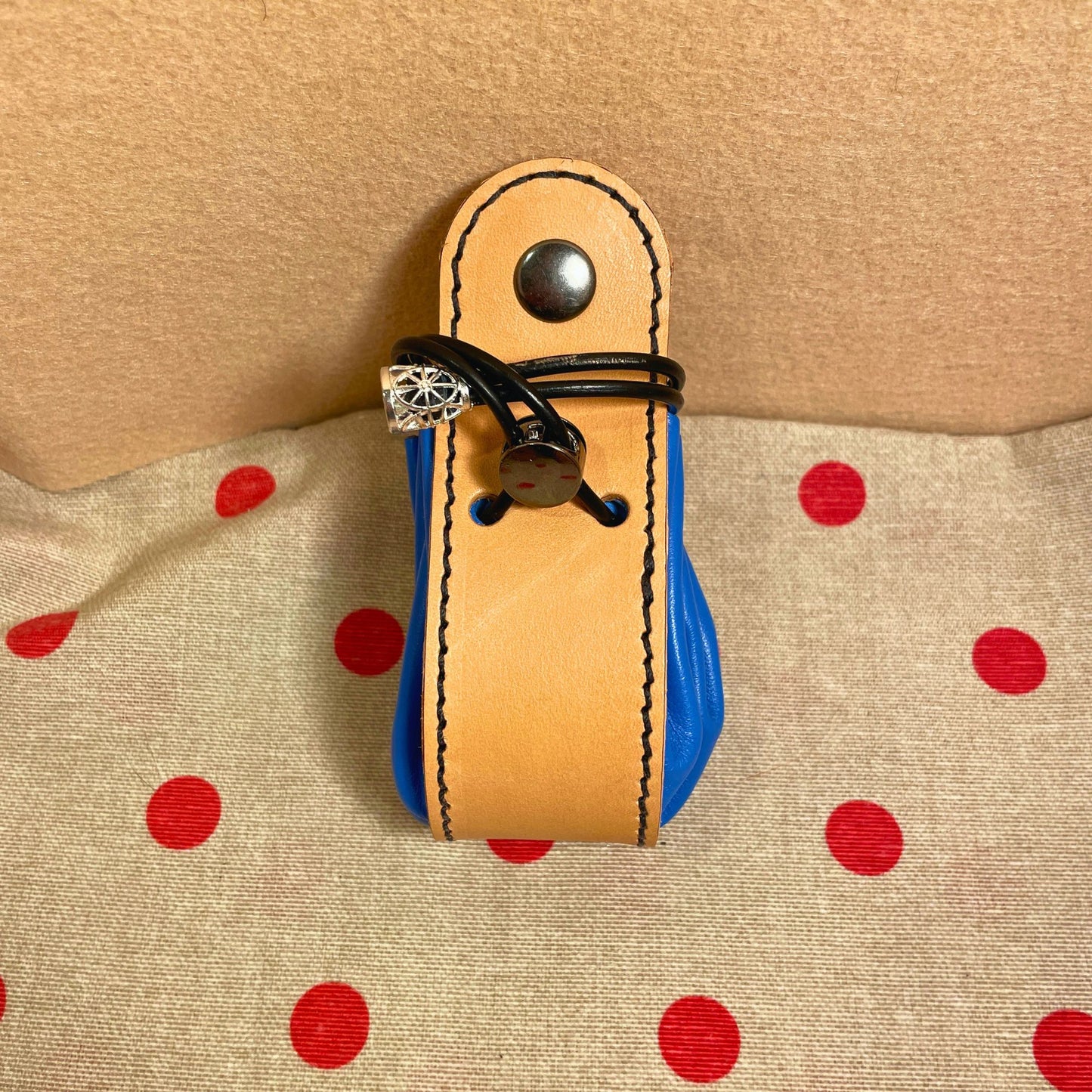 SteamVoyage - sacchetti porta dadi in pelle e cuoio con laccio regolabile e bottone di chiusura per amanti del gioco da tavolo e del gioco di ruolo