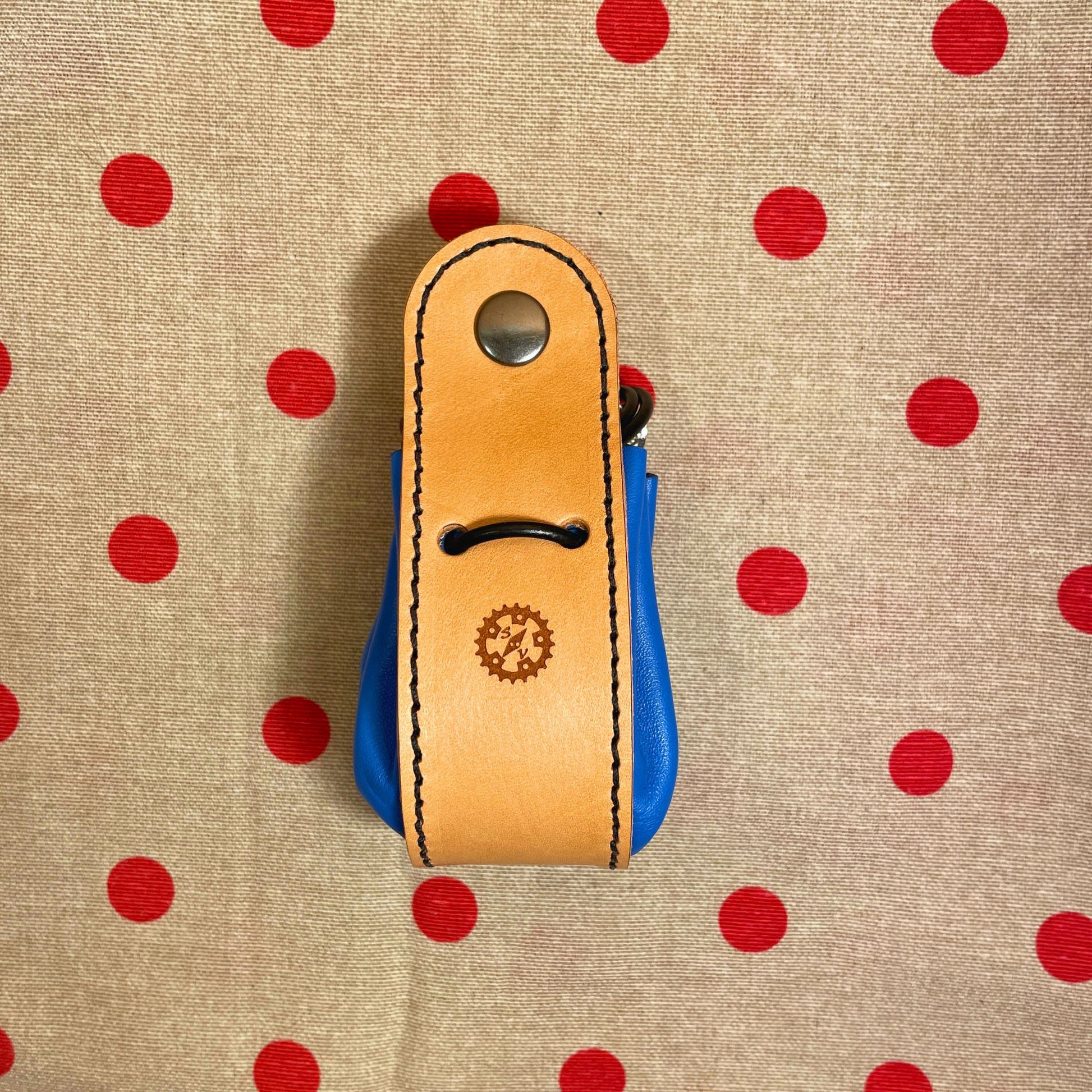 SteamVoyage - sacchetti porta dadi in pelle e cuoio con laccio regolabile e bottone di chiusura per amanti del gioco da tavolo e del gioco di ruolo