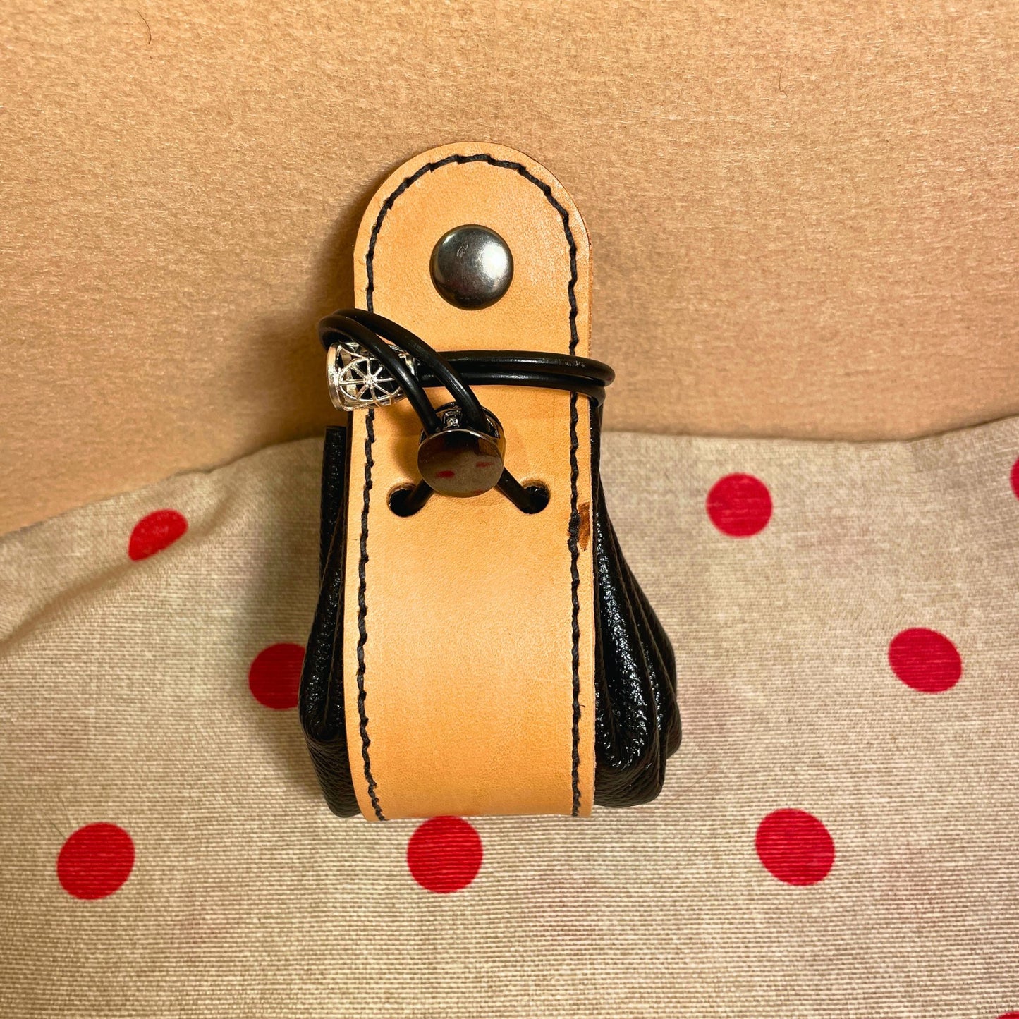 SteamVoyage - sacchetti porta dadi in pelle e cuoio con laccio regolabile e bottone di chiusura per amanti del gioco da tavolo e del gioco di ruolo