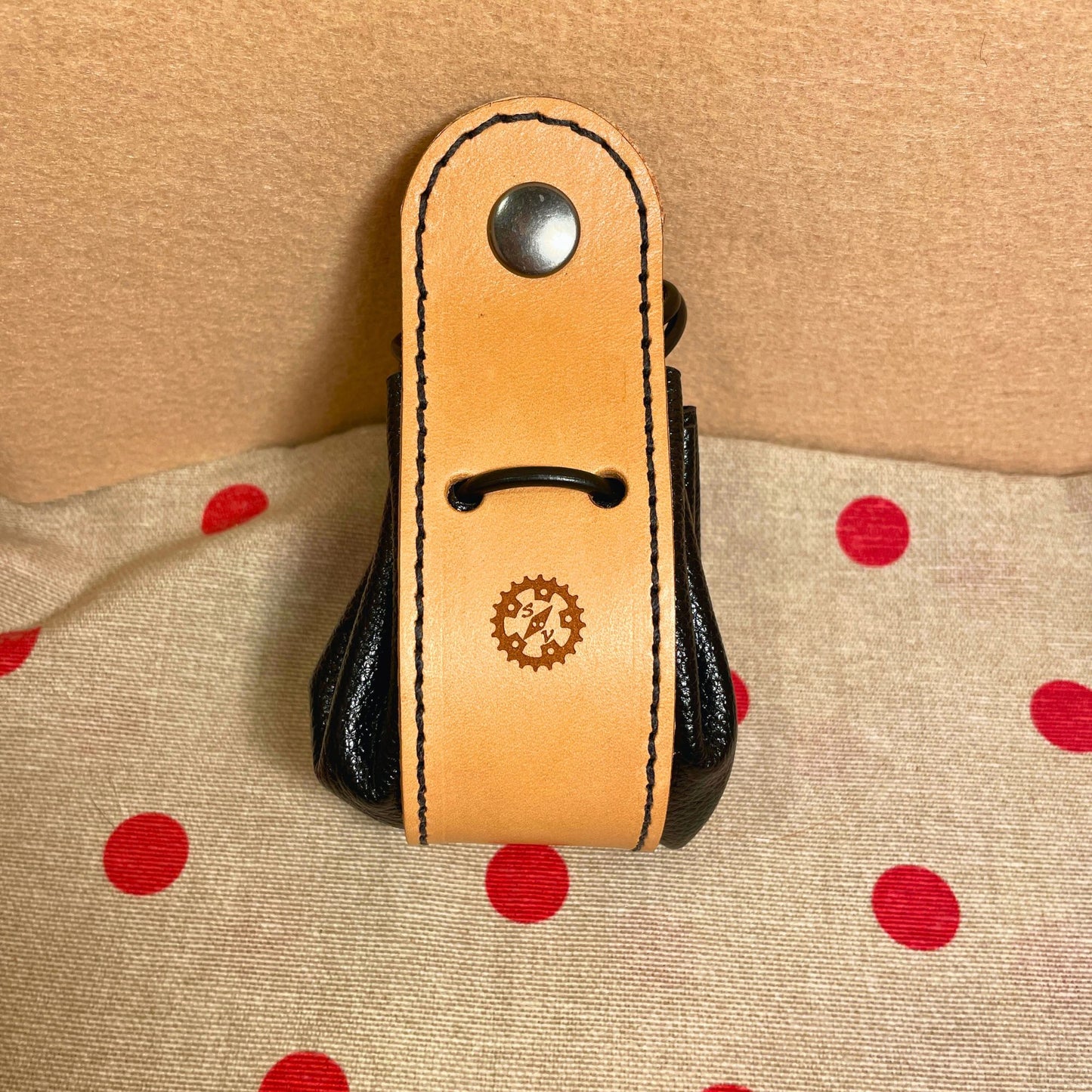 SteamVoyage - sacchetti porta dadi in pelle e cuoio con laccio regolabile e bottone di chiusura per amanti del gioco da tavolo e del gioco di ruolo