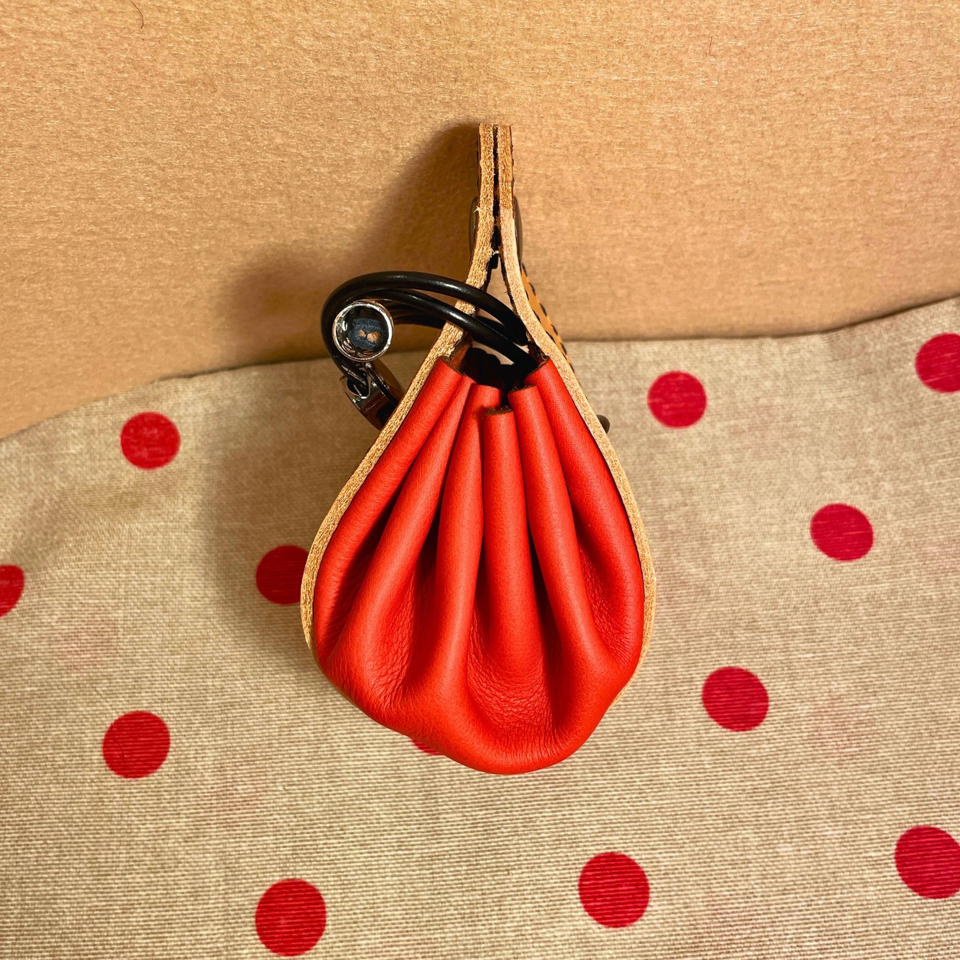 SteamVoyage - sacchetti porta dadi in pelle e cuoio con laccio regolabile e bottone di chiusura per amanti del gioco da tavolo e del gioco di ruolo