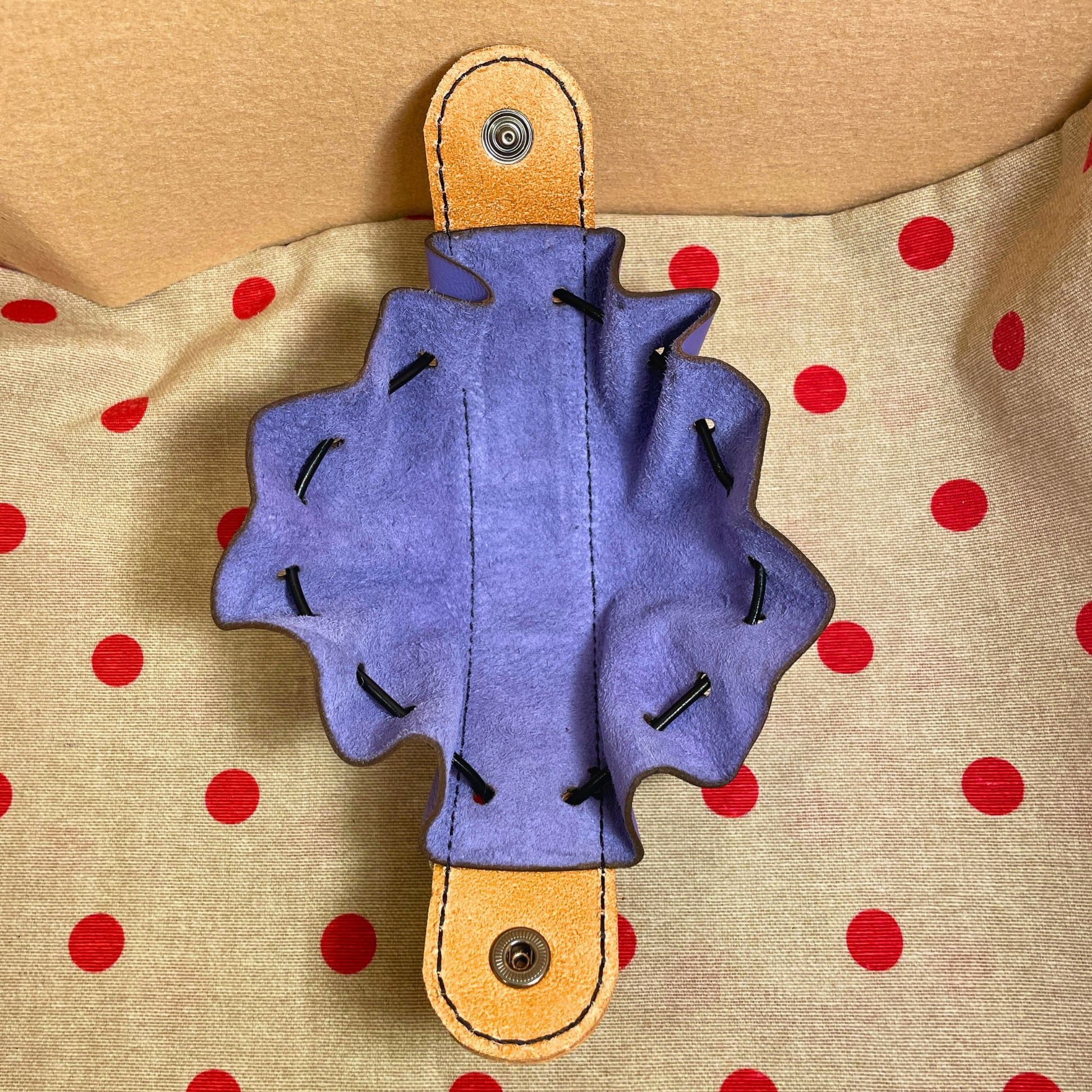 SteamVoyage - sacchetti porta dadi in pelle e cuoio con laccio regolabile e bottone di chiusura per amanti del gioco da tavolo e del gioco di ruolo