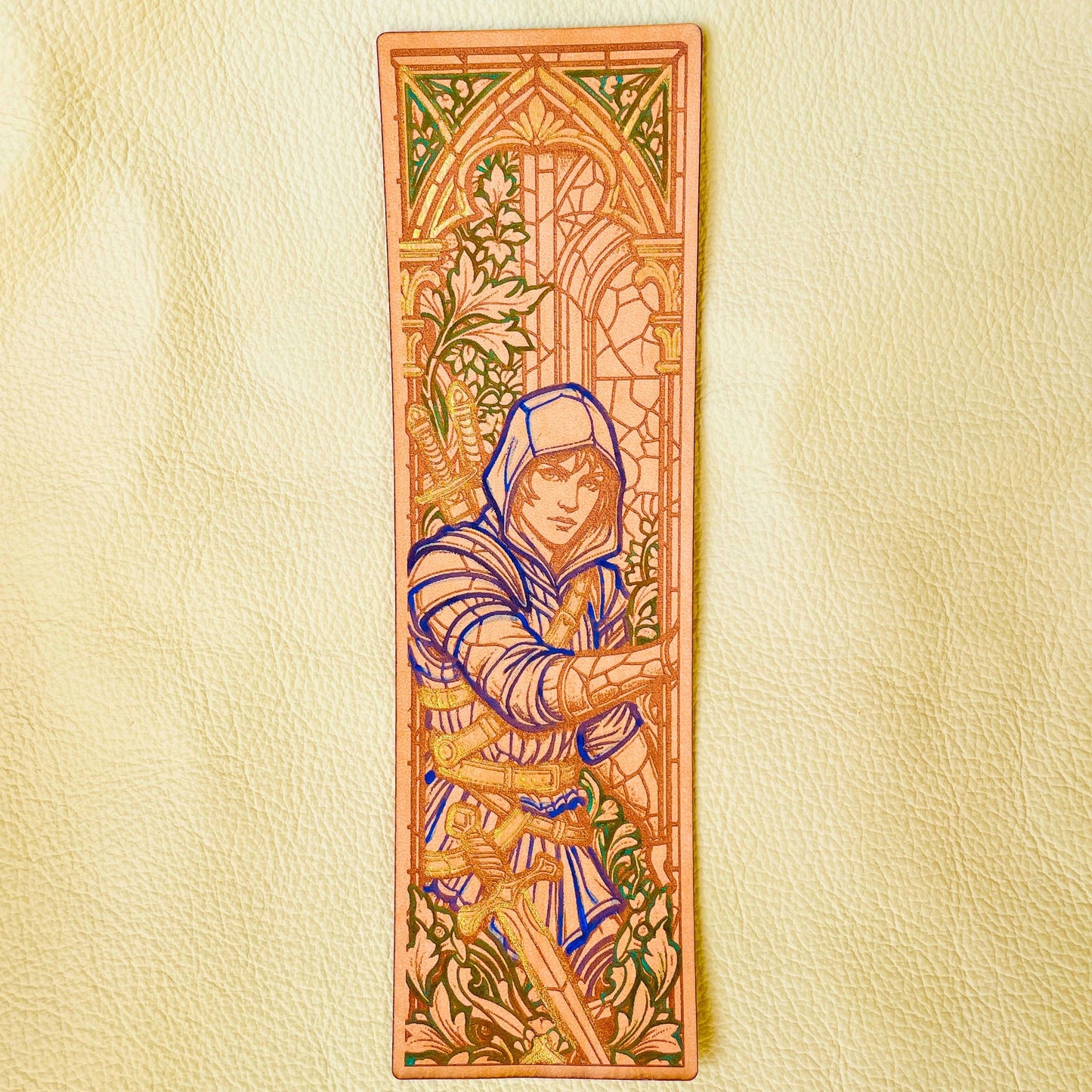 SteamVoyage - segnalibri in cuoio con incisioni laser delle classi di dungeons and dragons dipinti a mano - ladro blu verde e oro