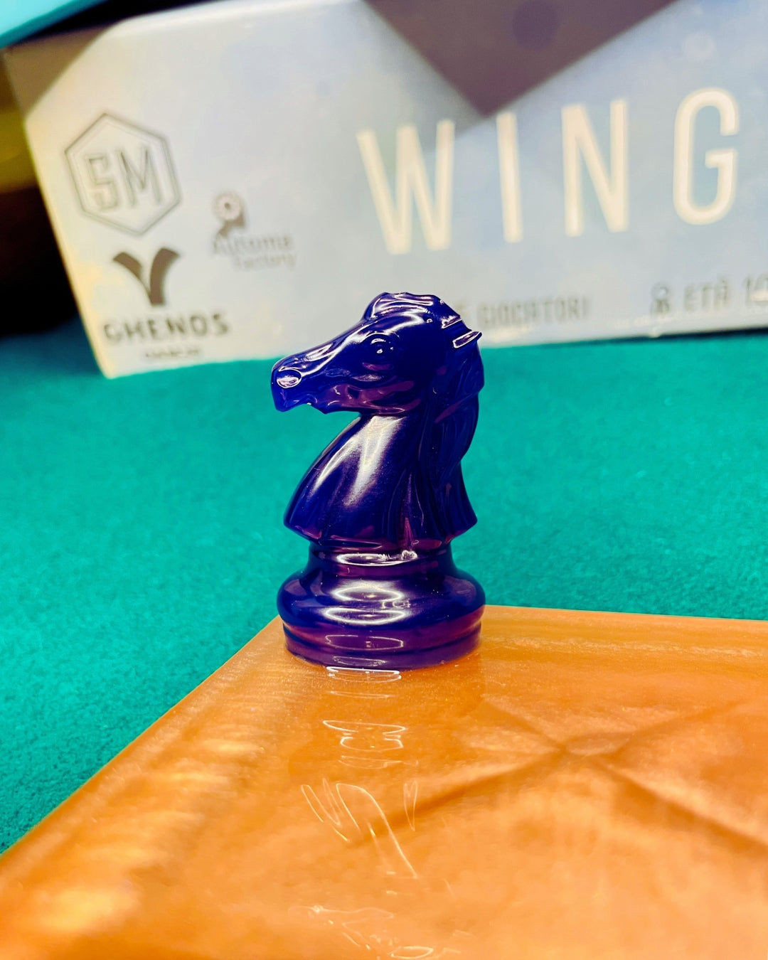 Sottobicchieri in resina di vari colori e pezzi degli scacchi per serate di gioco - ottima idea per bomboniera gamers