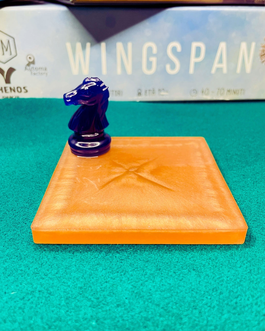 Sottobicchieri in resina di vari colori e pezzi degli scacchi per serate di gioco - ottima idea per bomboniera gamers