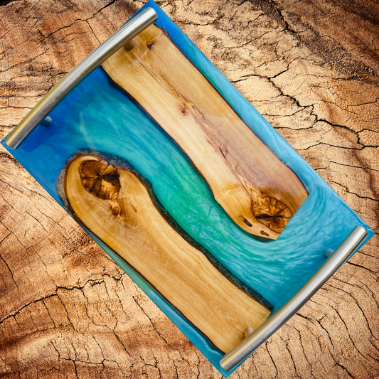 steamvoyage-vassoio in resina epoxy effetto mare con inserti in legno di ulivo